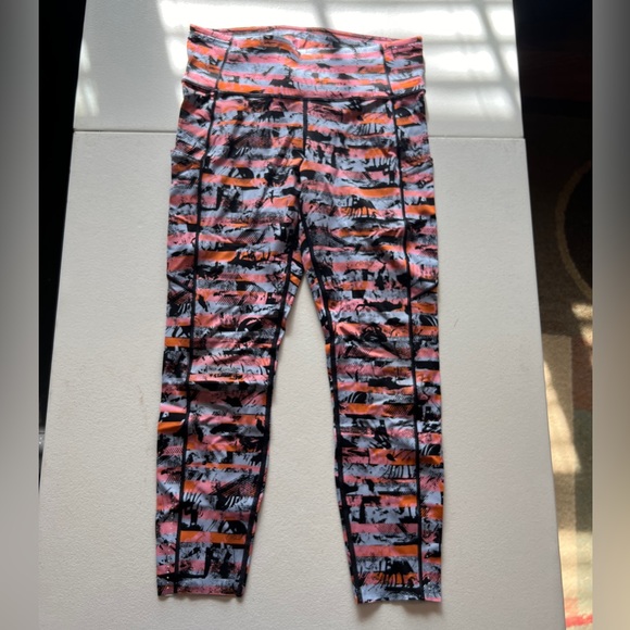 Lululemon Fast and Free Tights - Picture 1 of 8